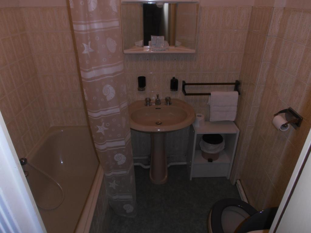 Relais Du Sidobre Hotel Lacrouzette Room photo
